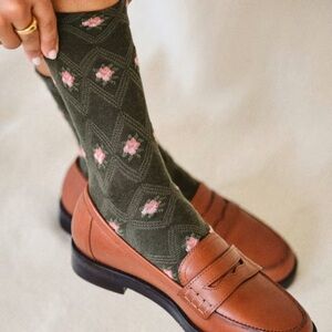 Sezane green embroidered Julia socks